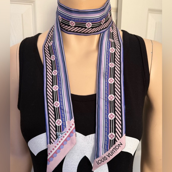 LOUIS VUITTON Silk Pop Monogram BB Bandeau Scarf - Picture 6 of 17